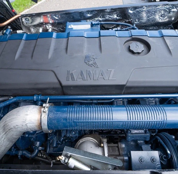 КАМАЗ-65659_600x589 (1).jpg